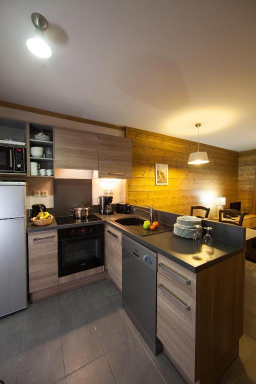 Cgh Residences & Spas Les Chalets Du Soleil Contemporain Saint-Martin-de-Belleville Ruang foto